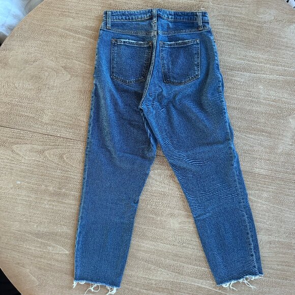Abercrombie & Fitch Curve Love The Mom High Rise, Size 27/4R - Picture 6 of 8